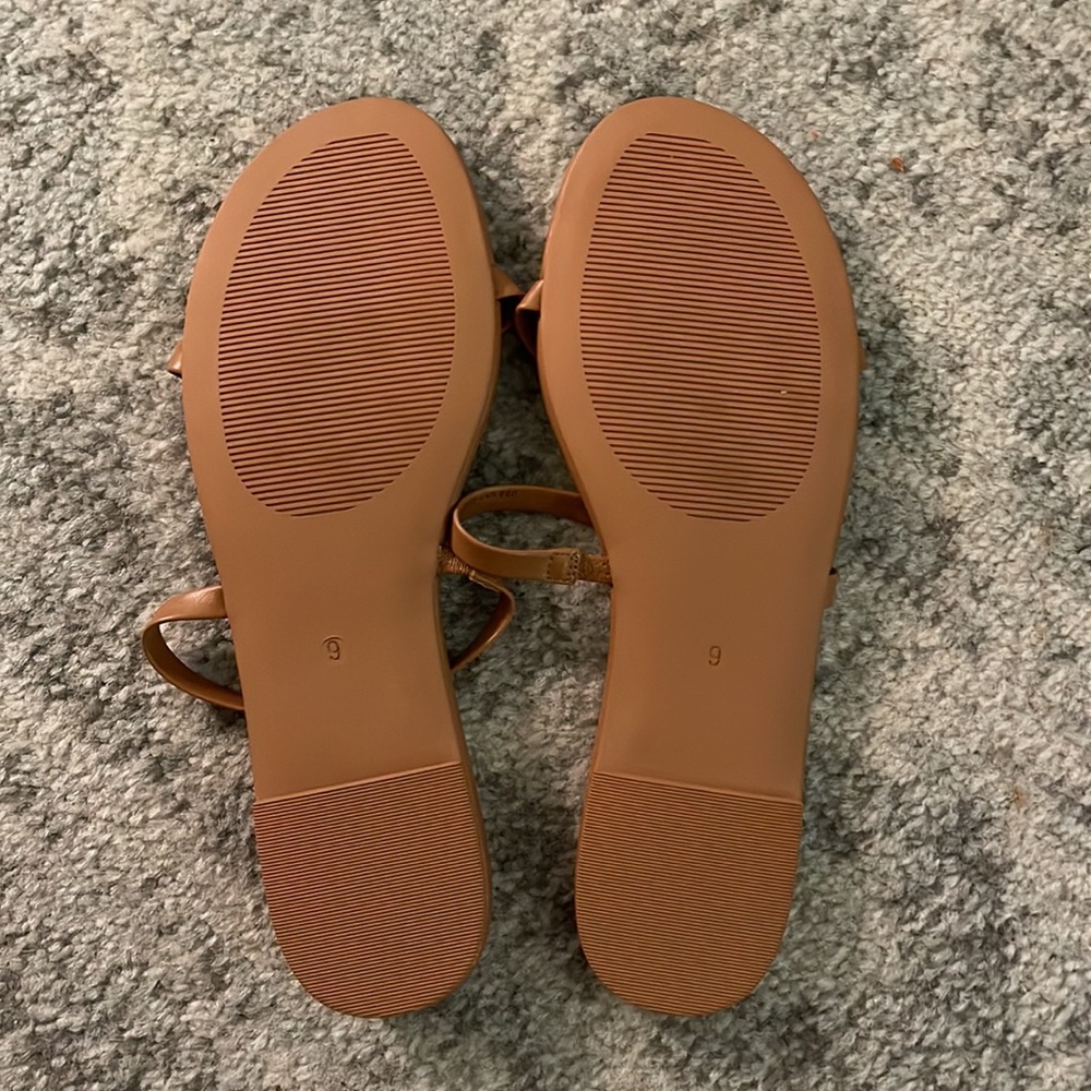 Amazon Essentials Tan Sandals - Two Strap - 9 - Picture 3 of 3
